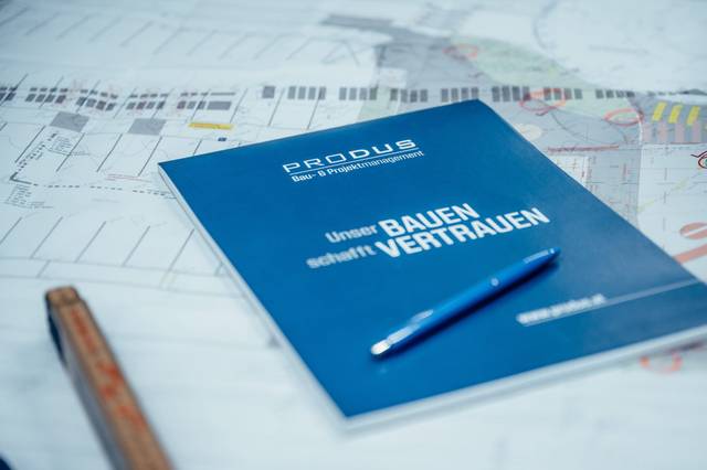 Planarbeit am Tisch